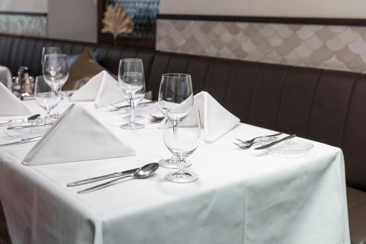 שטאנסטאד Hotel & Restaurant Roessli מראה חיצוני תמונה