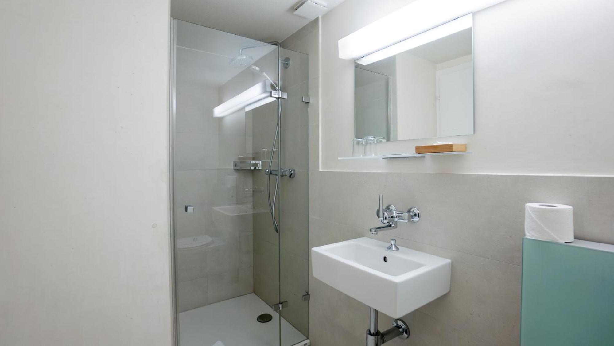 שטאנסטאד Hotel & Restaurant Roessli מראה חיצוני תמונה